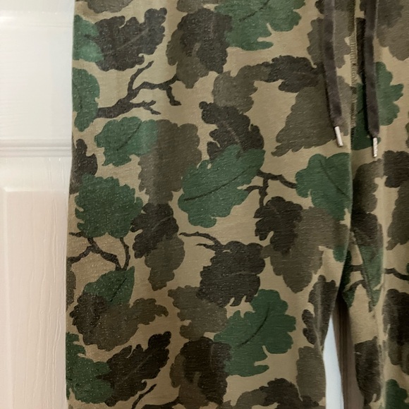 Lucky Brand Green Leaf Camo pants - Picture 4 of 8